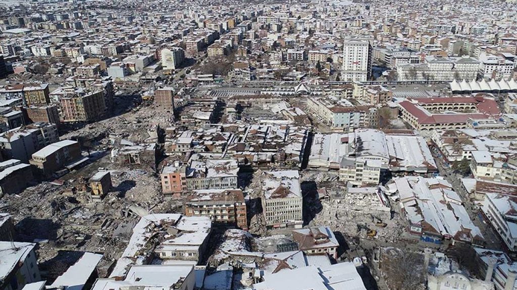 Malatya'da yıkılan binalara yönelik tutuklu sayısı 28'e yükseldi