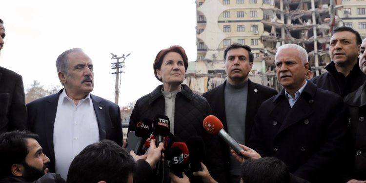 Meral Akşener'den Erdoğan'a uzaktan eğitim tepkisi: Derhal bu olmayacak karardan vazgeçin