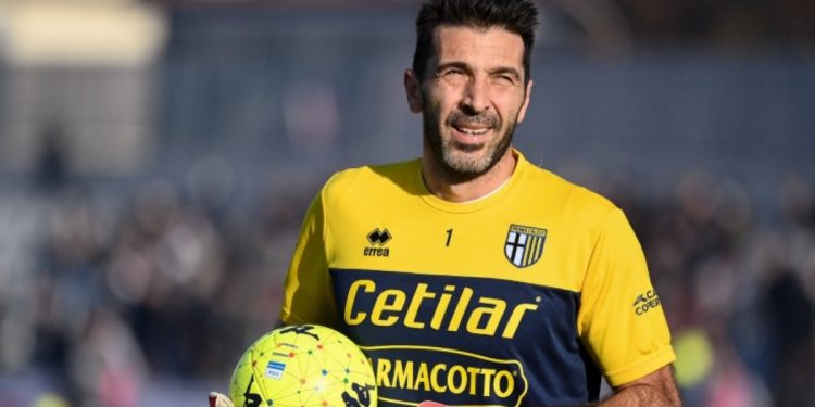 Merih Demiral'ın kampanyasına Gianluigi Buffon da katıldı