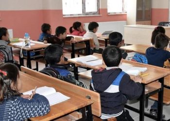 Mersin'de eğitime bir gün ara verildi