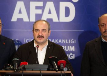 Millet can derdinde Bakan Varank battaniye: Sözlerine tepki yağdı