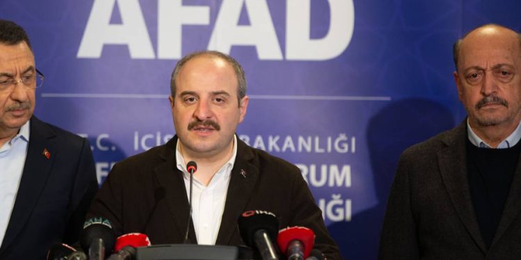 Millet can derdinde Bakan Varank battaniye: Sözlerine tepki yağdı