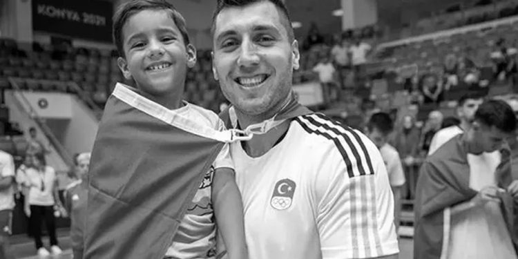 Milli sporcu depremde oğluyla birlikte hayatını kaybetti