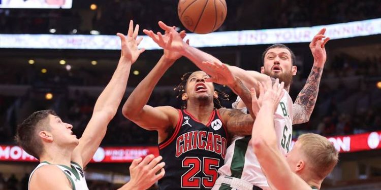 Milwaukee Bucks'tan üst üste 12. galibiyet