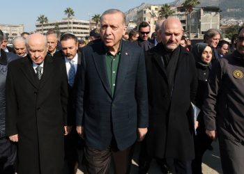 Murat Yetkin: Erdoğan taktik değiştiriyor, deprem harcamalarını seçimlerde AK Parti hesabına yazmak istiyor