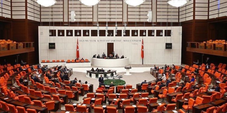 Mustafa Elitaş: TBMM çalışmalarına 28 Şubat'a kadar ara verildi