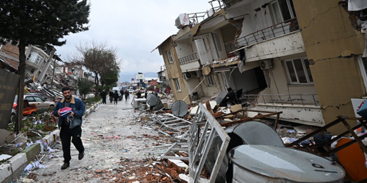 ODTÜ raporu: Deprem gecesi 4 yerde tsunami oldu