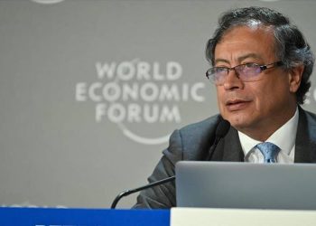 Peru Kongresi, Kolombiya Cumhurbaşkanı Petro'yu, "istenmeyen kişi" ilan etti