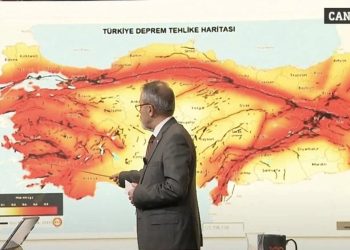 Prof. Dr. Naci Görür: İzmir fayı ciddi bir fay ve 7 ve üzerinde bir deprem üretebilir