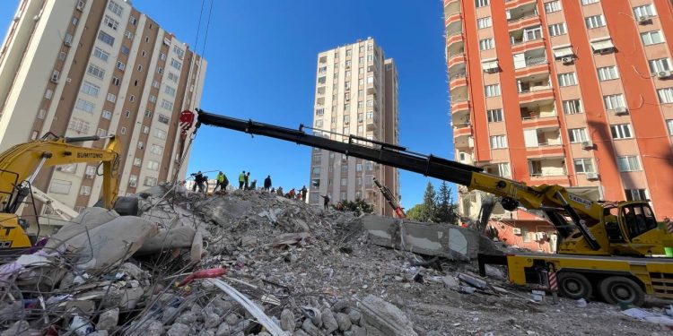 RTÜK üyesi Okan Konuralp deprem bölgesindeki yayıncılara çağrı yaptı