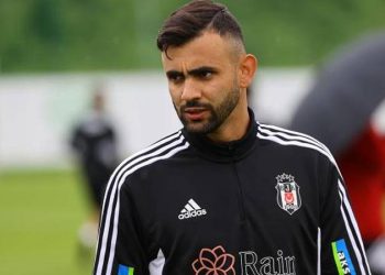 Rachid Ghezzal'dan Beşiktaş'a kötü haber