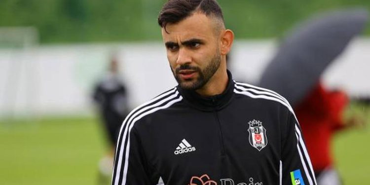 Rachid Ghezzal'dan Beşiktaş'a kötü haber