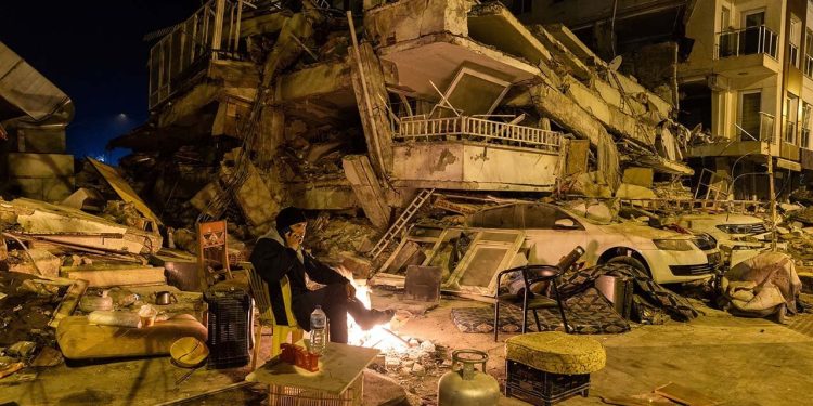 Reuters'tan kulis haber: AKP'nin eğilimi 18 Haziran, sloganı 'Türkiye'yi birlikte inşa ediyoruz'