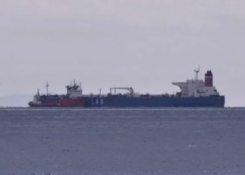 Avrupa Birliği (AB) ülkelerinin, Rusya'dan deniz yoluyla taşınan dizel ve sıvı yakıt (fuel-oil) gibi çeşitli rafineri petrol ürünlerine yönelik ithalat yasağı ve bu ürünlere tavan fiyat uygulaması bugün itibarıyla başladı.