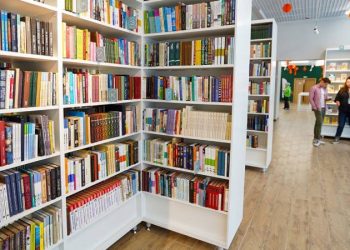 Rus yayınevleri, yayın haklarını kaybettikleri batılı eserleri, "tekrar anlatacak"