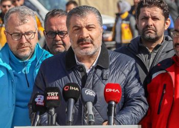 Sağlık Bakanı: Deprem bölgesinde 6 bin 447 bebek dünyaya geldi