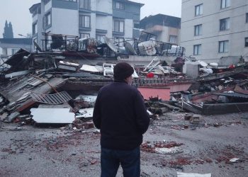 Sağlık Bakanı Koca: Depremlerde can kaybı 5 bin 434’e yükseldi