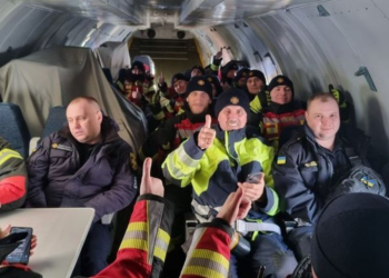 Savaştaki Ukrayna'dan Türkiye'ye 90 kişilik kurtarma ekibi gönderildi