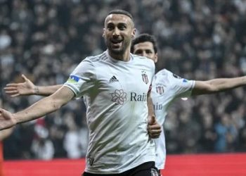 Şenol Güneş'in Antalyaspor maçında en önemli kozu Cenk Tosun!