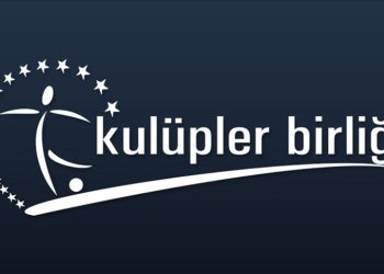 Spor kulüpleri siyasi kurumlar olmadıkları gibi siyasi tartışmaların parçası da değildir
