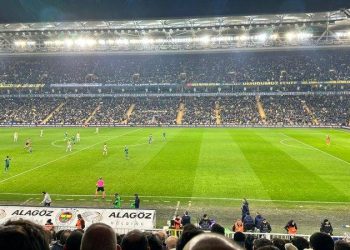 Statta slogan atarak hükûmet değişmez “ulan”!