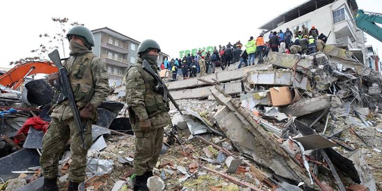 Şu an futbolun zamanı değil, ligden çekilme kararını alacağız