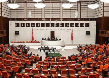 TBMM toplanamadı OHAL kararı yarına kaldı