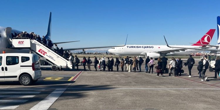 THY, bugün deprem bölgesinden yaklaşık 27 bin kişiyi tahliye edecek