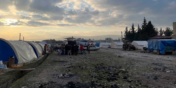 TTB'den Diyarbakır için deprem raporu: Isıyı koruyamayan kalabalık çadırlar, bulaşıcı hastalık riski