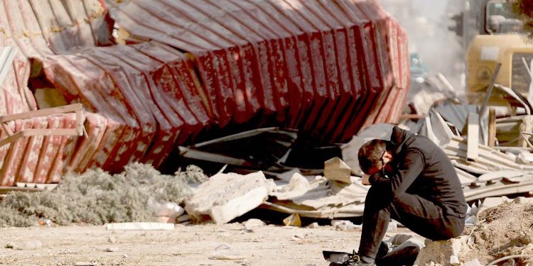 The Guardian sordu: 'Deprem neden Türkiye hükümetini devirebilir?'