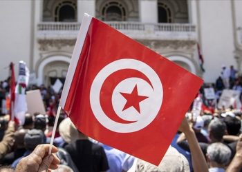 Tunus’ta OHAL 2023 yılı sonuna kadar uzatıldı