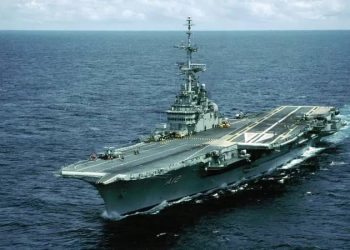 Türk karasularına girişi yasaklanan asbestli Brezilya gemisi 'Sao Paulo' Atlas Okyanusu’nda batırılacak