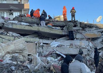 Türkiye ve Suriye'deki arama-kurtarma ekipleri çekiliyor