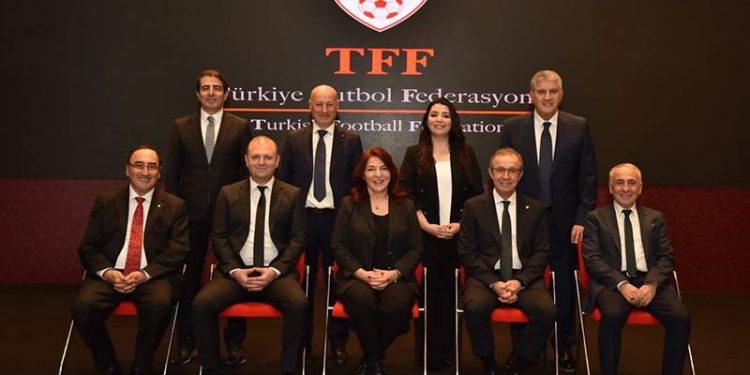 "Türkiye'de hakemin değil futbolun konuşulması önceliğimizdir"