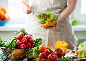 Türkiye'de her yıl yüz binlerce kişiye teşhis konuyor: Kansere karşı alınabilecek 12 önlem