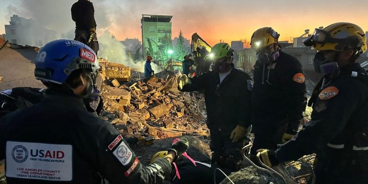 Türkiye'den dönen ABD'li kurtarma ekibi: Hayat değiştiren bir tecrübeydi