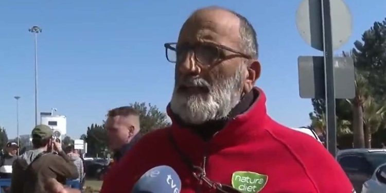 Ülkesine dönen İspanyol arama kurtarma görevlisi: Enkazlara iş makinesi sokuyorlar