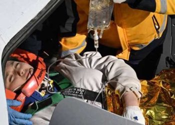 Umutlar yeniden yeşerdi; 11 gün sonra 17 yaşındaki Aleyna enkazdan sağ çıkarıldı