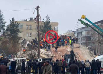 Urfa'da 60 bina yıkıldı: 18 ölü, 200 yaralı