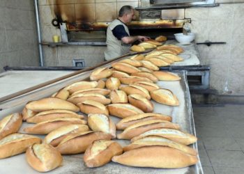 Urfa'da ekmeğe zam