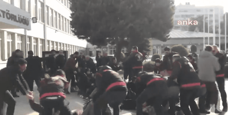 Uzaktan eğitim protestosunda gözaltına alınan öğrenciler serbest bırakıldı