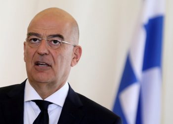 Yunan bakandan AB'ye çağrı: Türkiye'ye çok büyük yardım ve destek gerekli