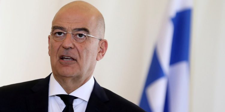 Yunan bakandan AB'ye çağrı: Türkiye'ye çok büyük yardım ve destek gerekli