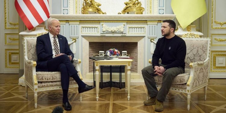 Zelenskiy: Zaferle sonuçlanacak kısa bir savaşa hazırlanıyoruz