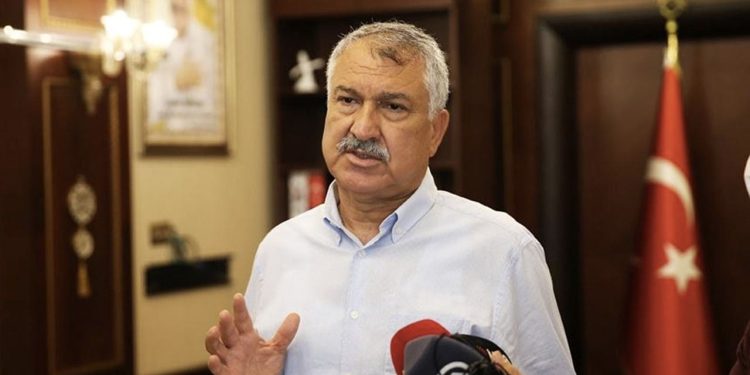 Zeydan Karalar: Devlet yıkılması gereken binalara imar affı çıkarıyor