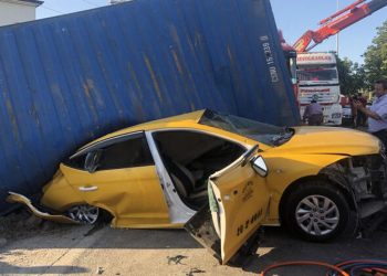 Zincirleme kazaya neden olan ehliyetsiz TIR şoförü, 'çok ölü var' diye kaçmış