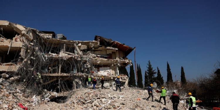 “Deprem Bölgelerinde Kentler Yeni Baştan Planlanmadan İnşaata Başlanması Yanlış”