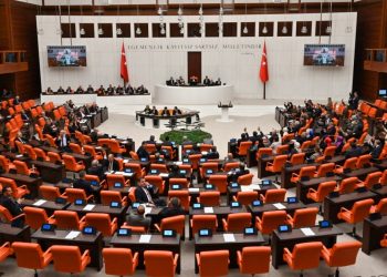 Türkiye Finlandiya’nın NATO Üyeliğini Onayladı