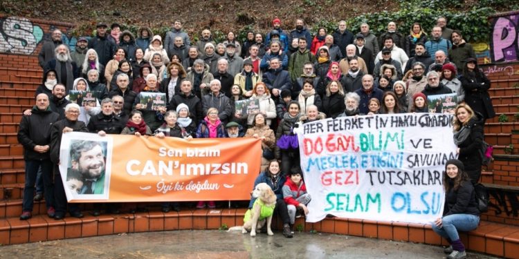 Dostları Gezi Davası Tutuklusu Can Atalay’ı Unutmadı