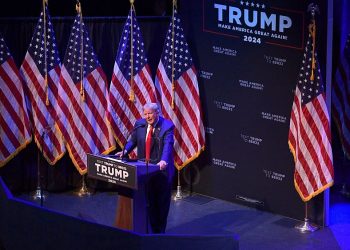 Salı günü tutuklanacağını duyuran Donald Trump, taraftarlarına protesto çağrısında bulundu